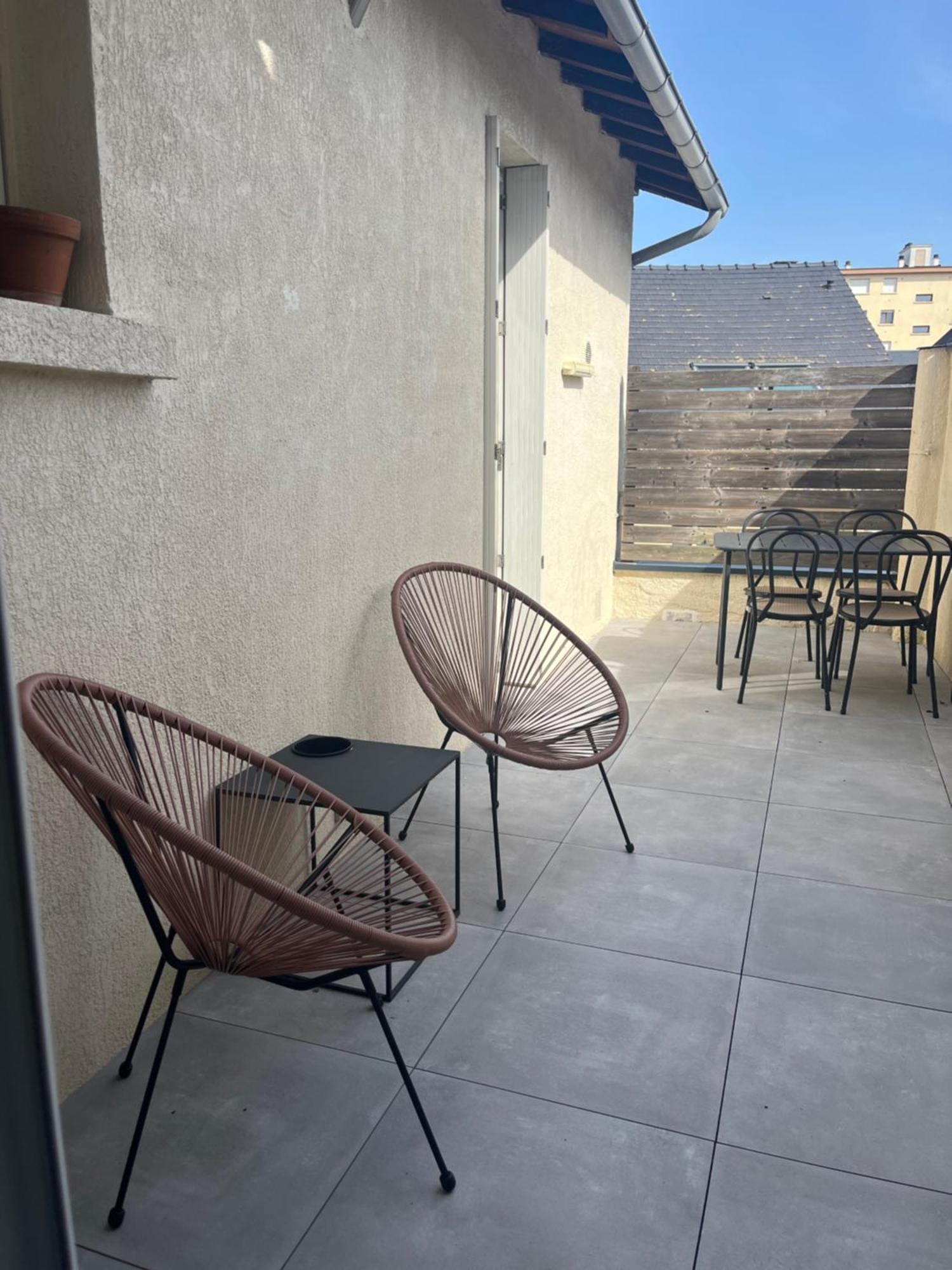 Duplex De Charme En Centre Ville Avec Terrasse Brive-la-Gaillarde Extérieur photo